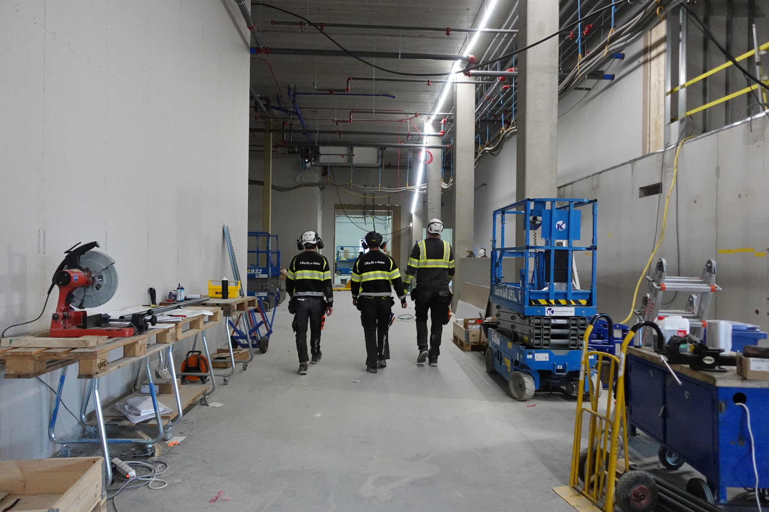 Få kontakt med oss på City El & Data i Göteborg.